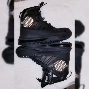 acg superdome boots size 10